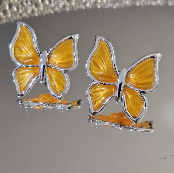 Butterfly Earrings - Picture 1 of 3